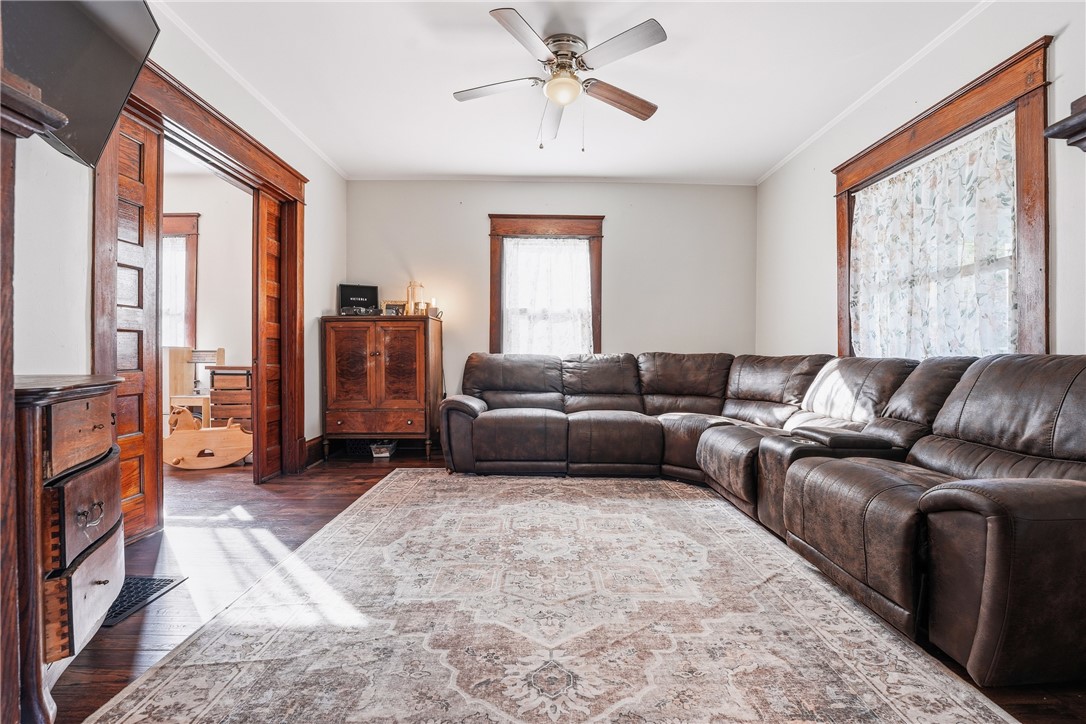 1006 Delaware Ave