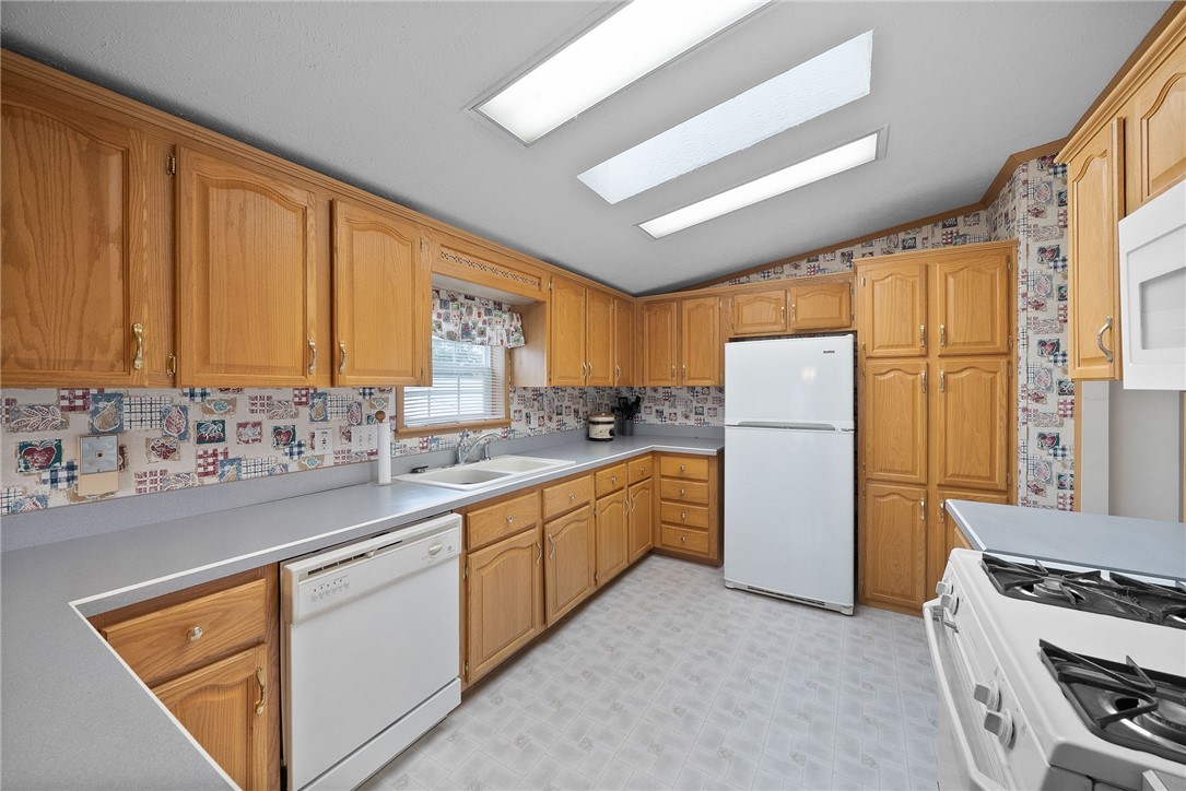 179 Rock Lake Dr