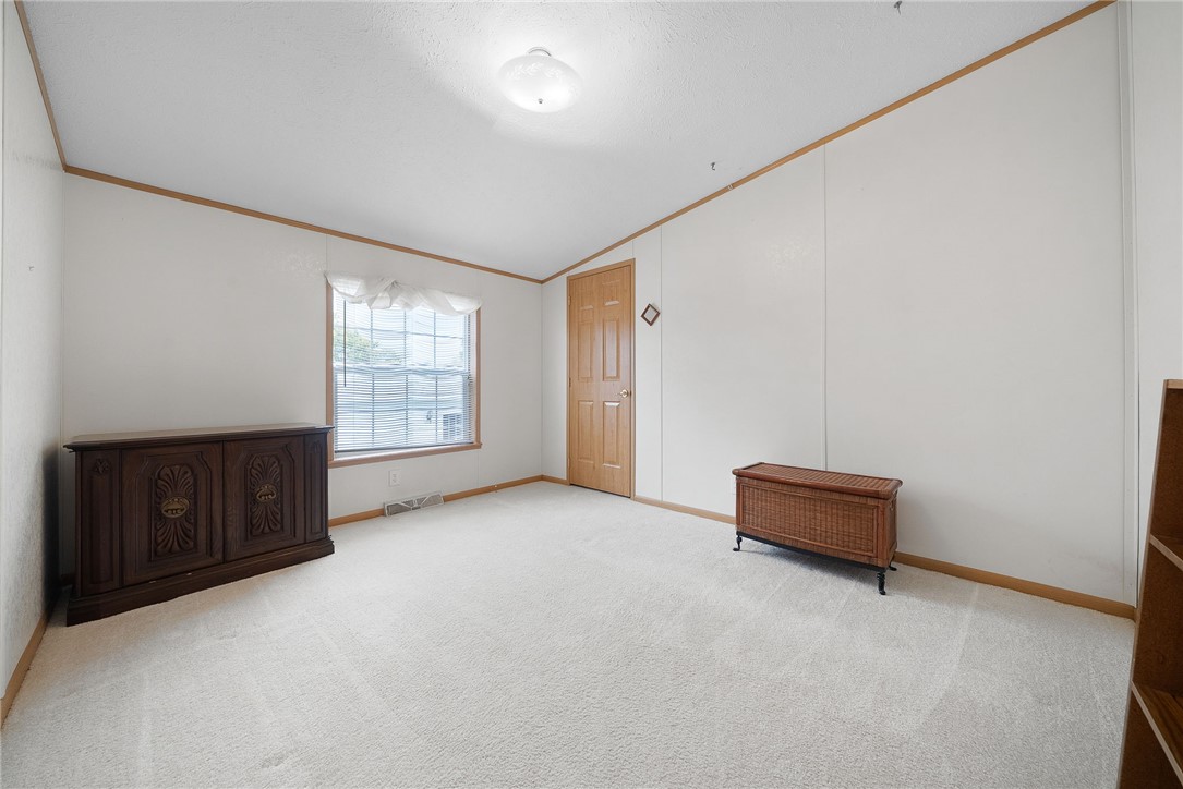 179 Rock Lake Dr