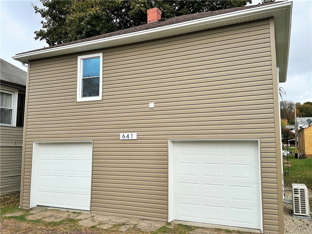 641 Line Ave Rear