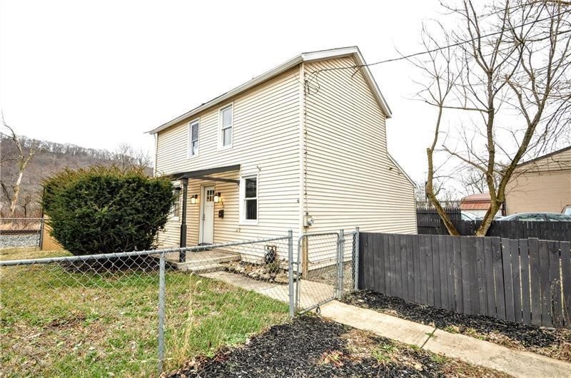 145 E Main St