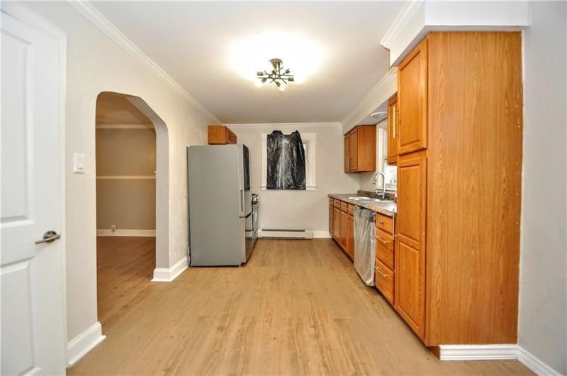 145 E Main St