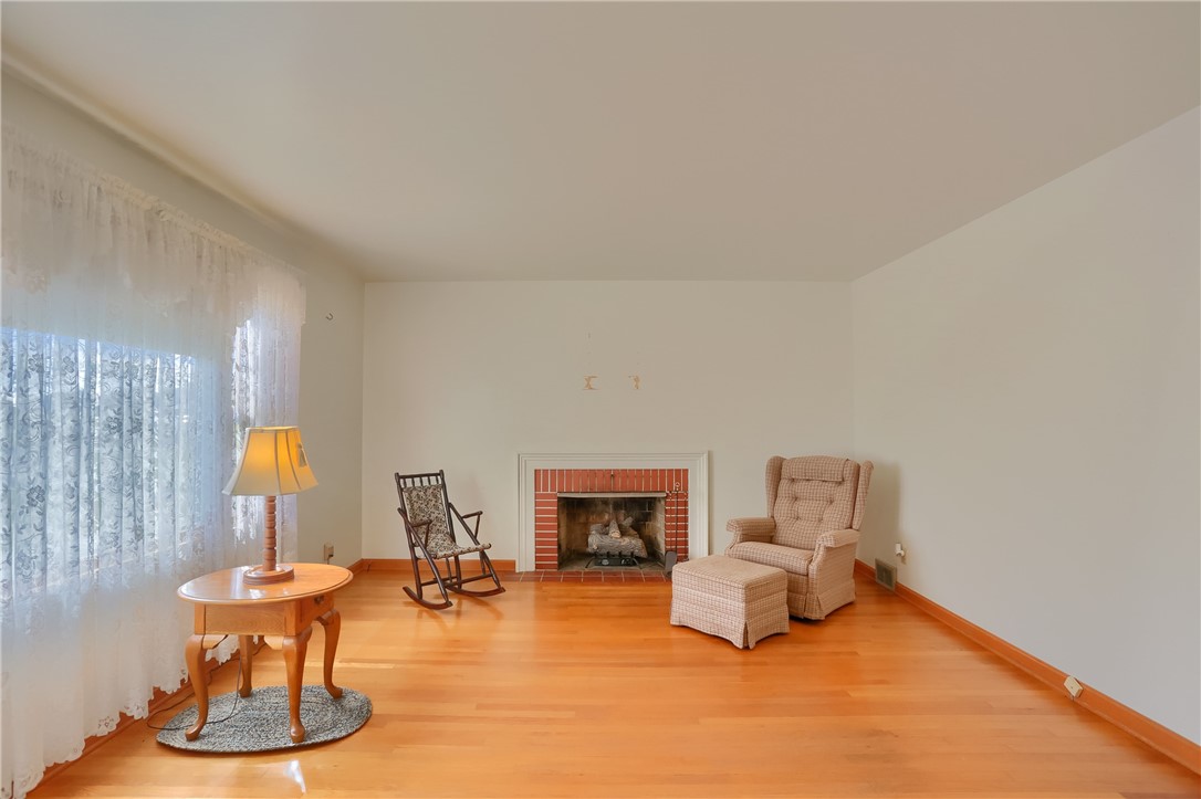 138 Lynnwood Dr
