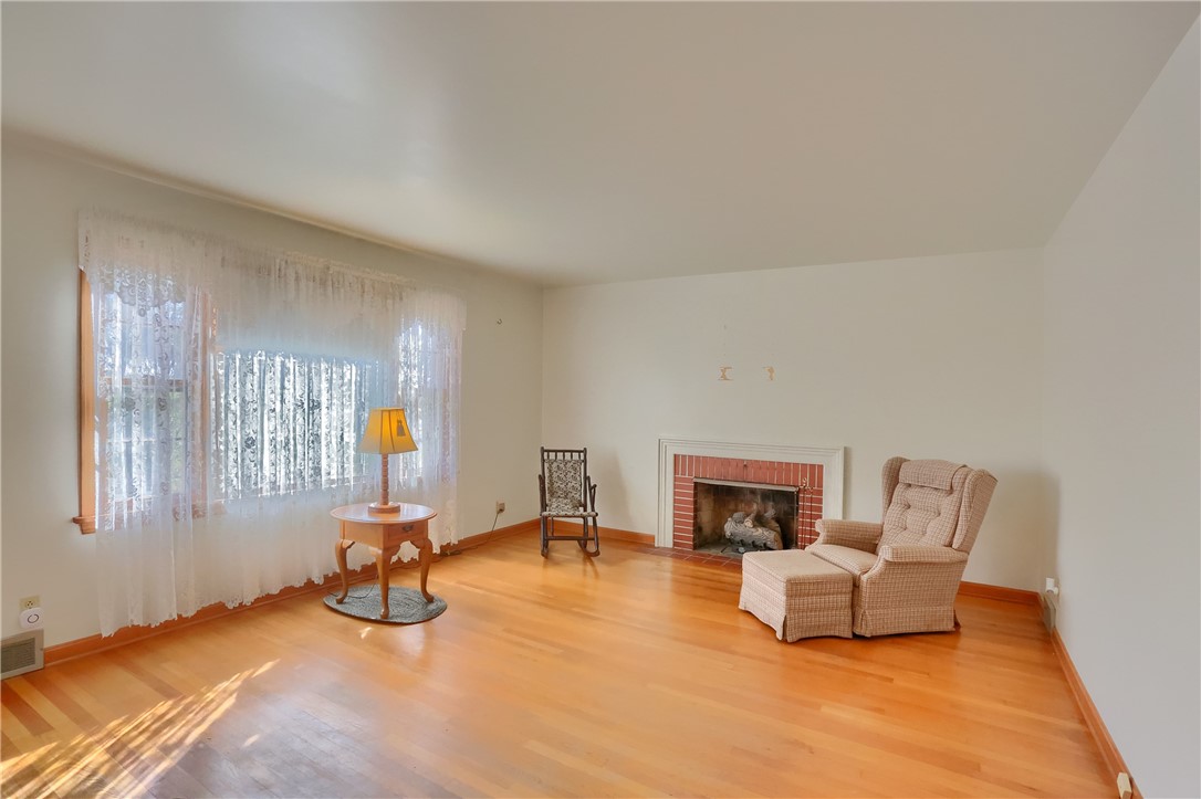 138 Lynnwood Dr
