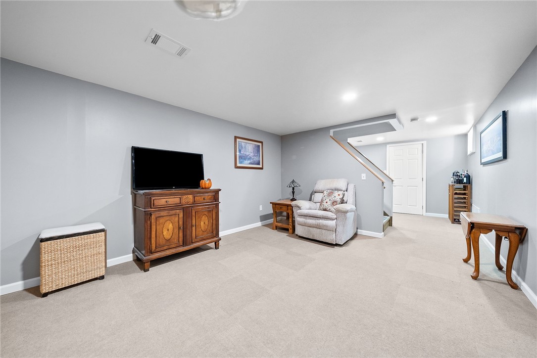 5 Cheryl Dr