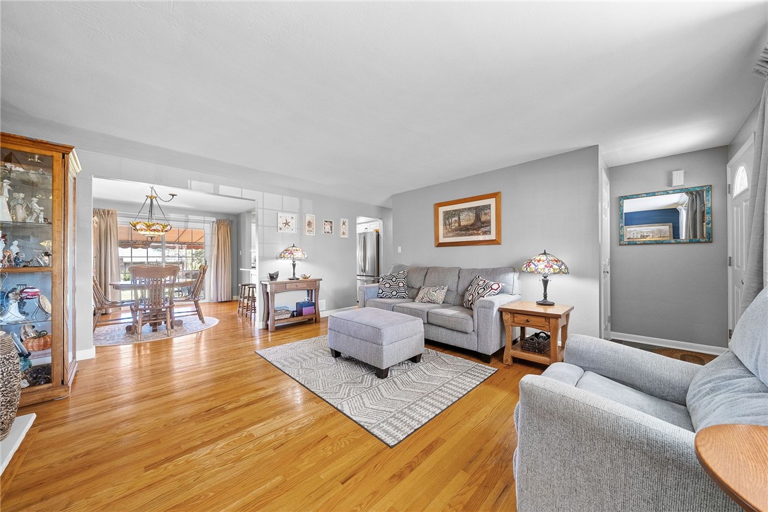 5 Cheryl Dr