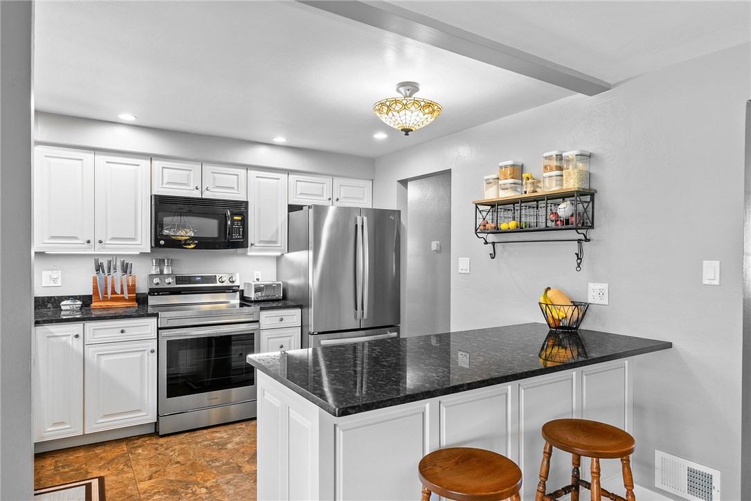 5 Cheryl Dr