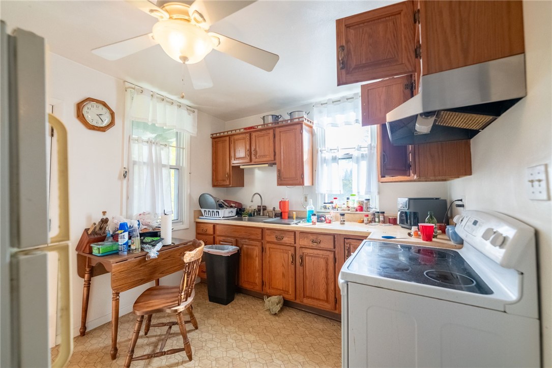 1400 Muldowney Ave