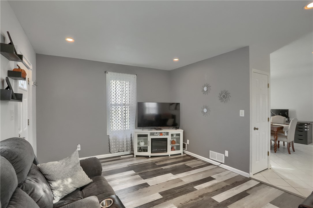 635 Todd Ave
