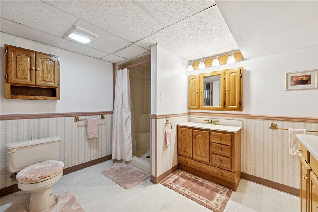 35 Oak Creek Dr