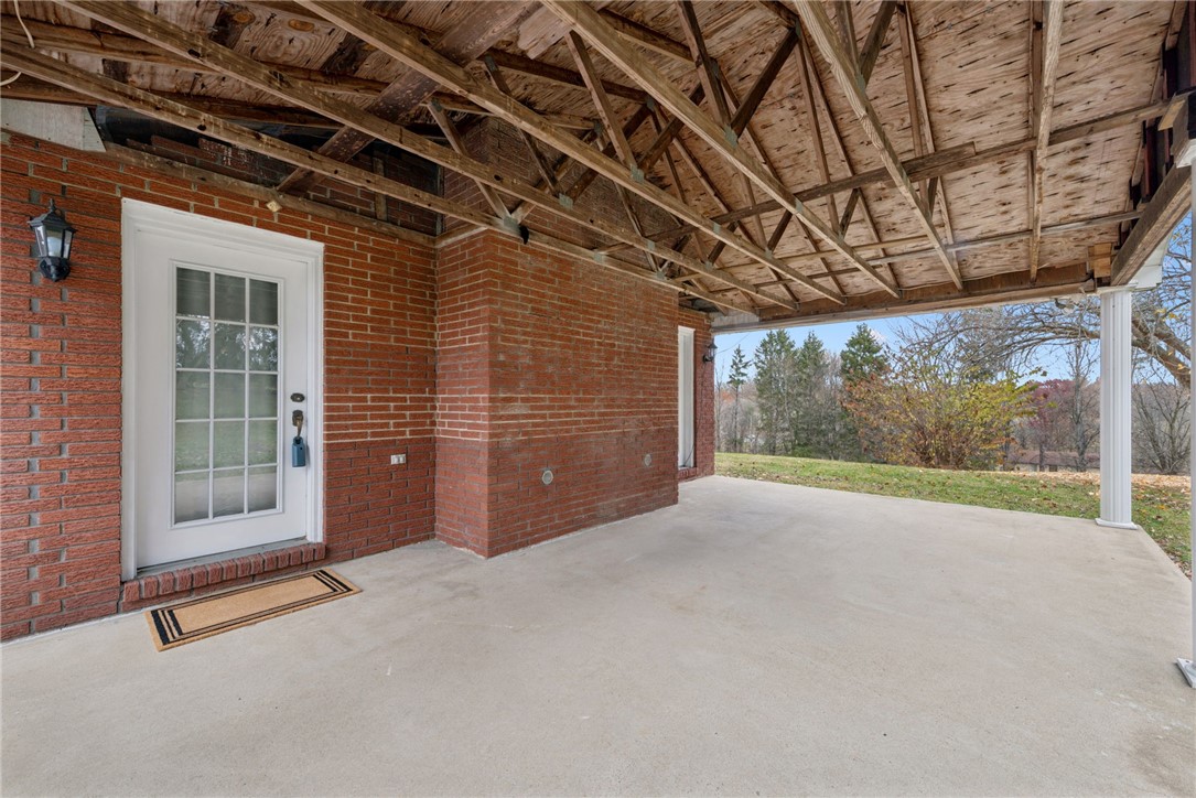 35 Oak Creek Dr