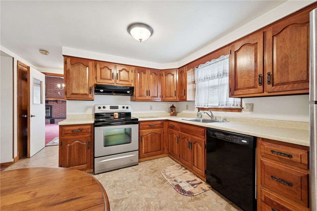 35 Oak Creek Dr