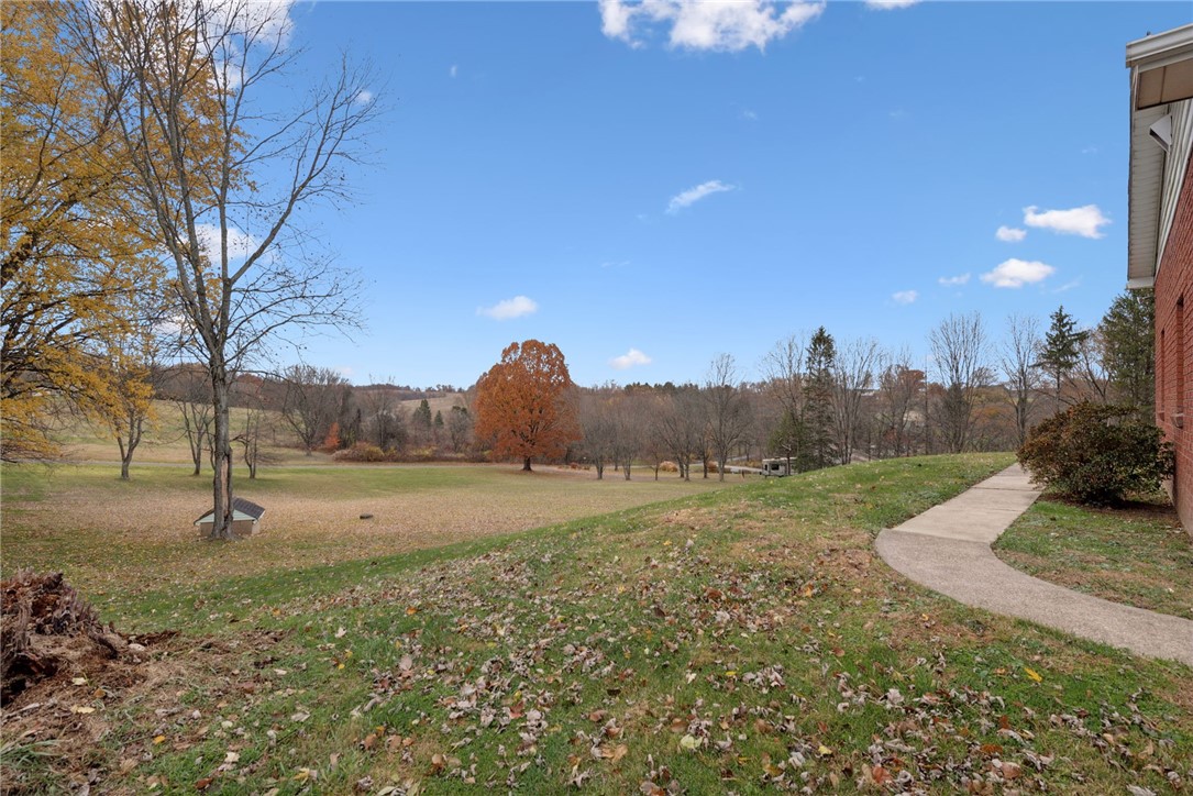 35 Oak Creek Dr