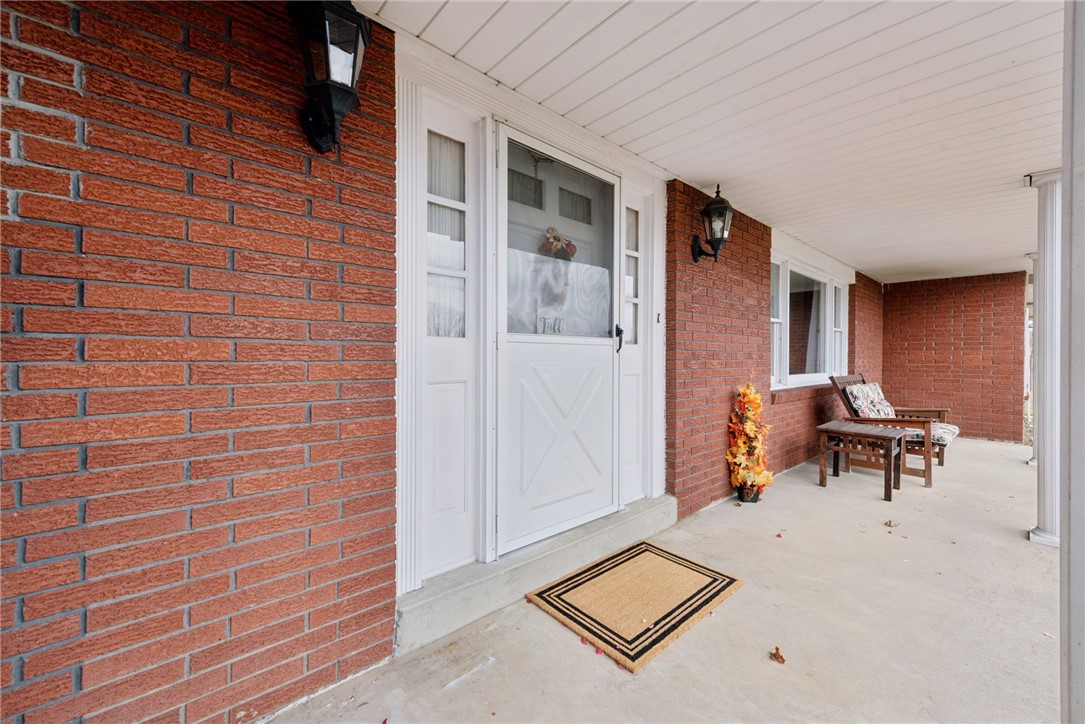 35 Oak Creek Dr