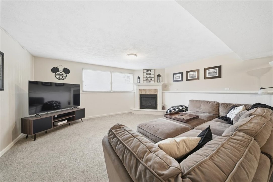 207 Cricketwood Ct