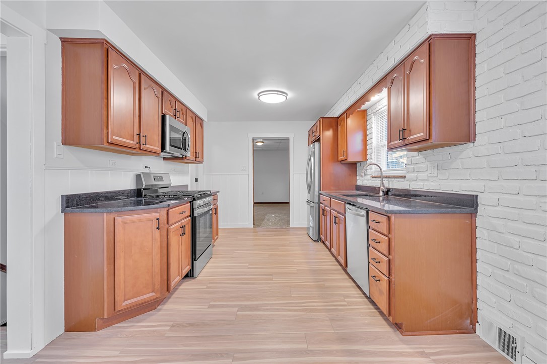 1526 Elgin St