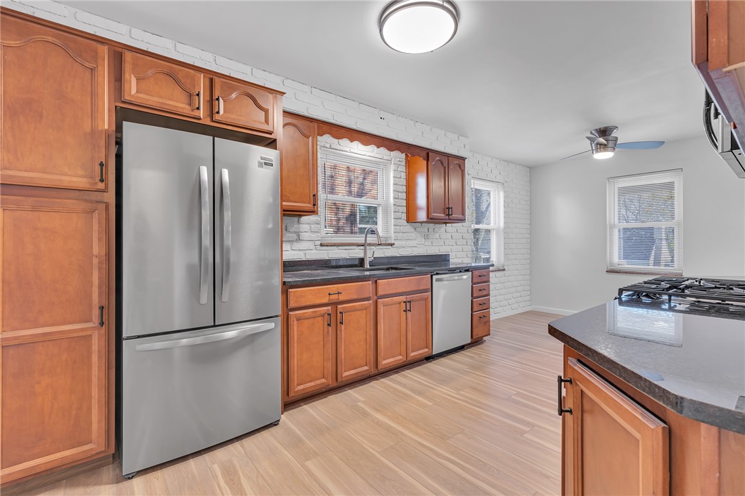 1526 Elgin St