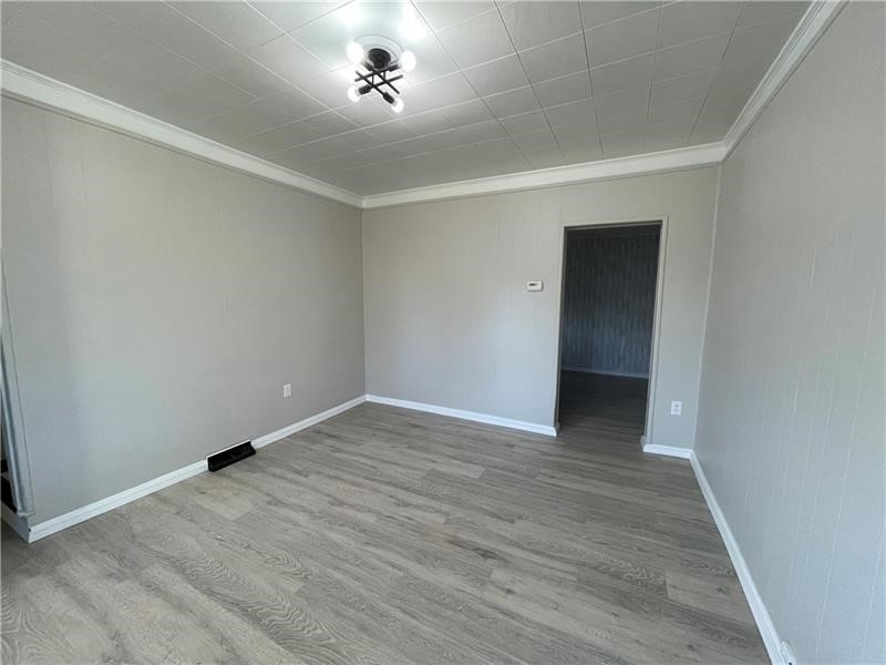 405 Sumner Ave