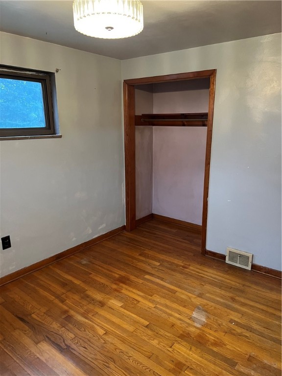 2037 McKees Rocks Rd