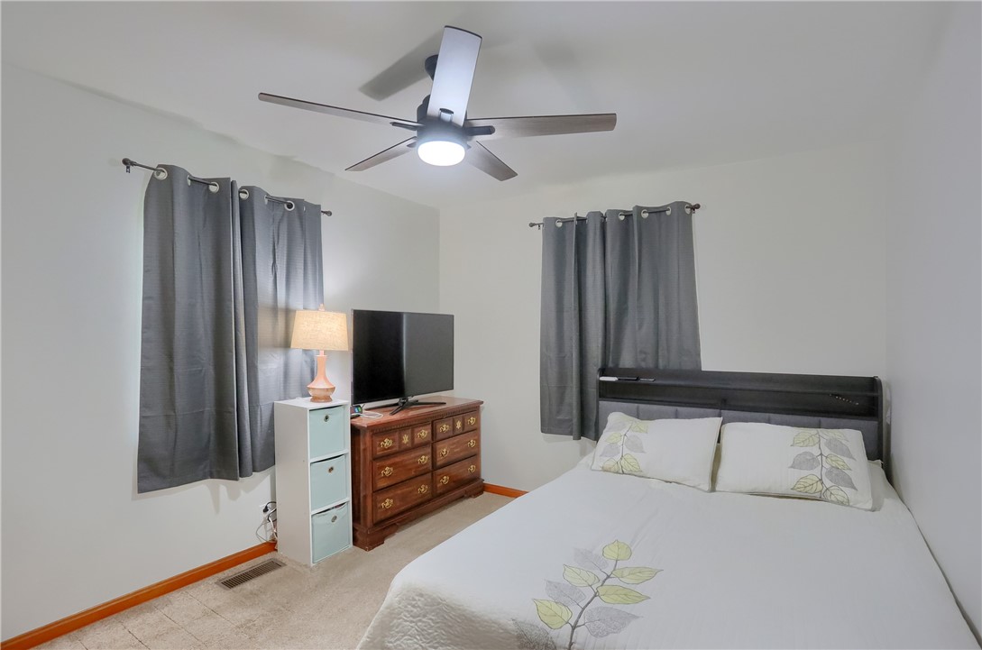 305 Johnston Dr