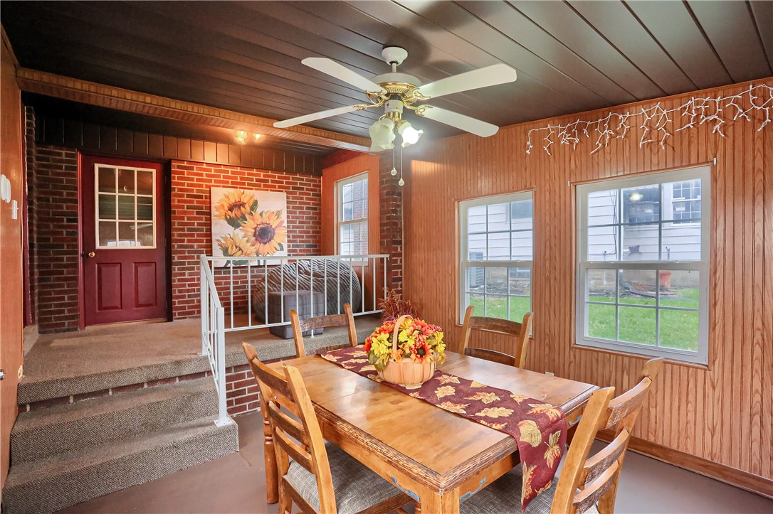 305 Johnston Dr