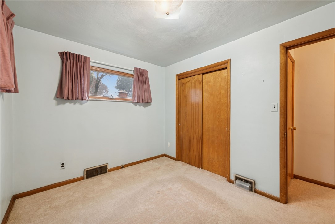 4186 Finleyville Elrama Rd