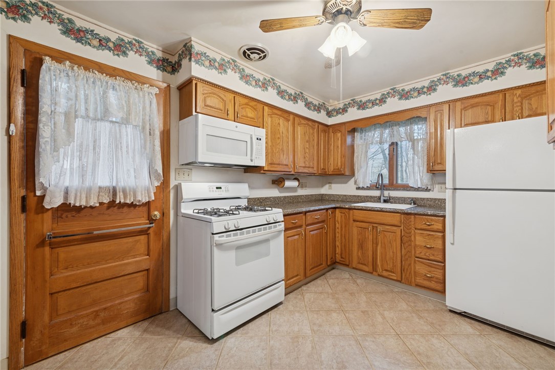 4186 Finleyville Elrama Rd