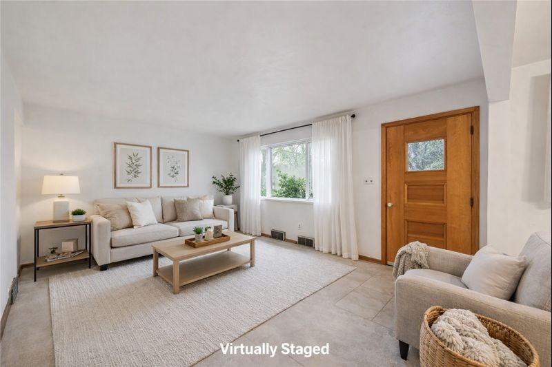 4186 Finleyville Elrama Rd