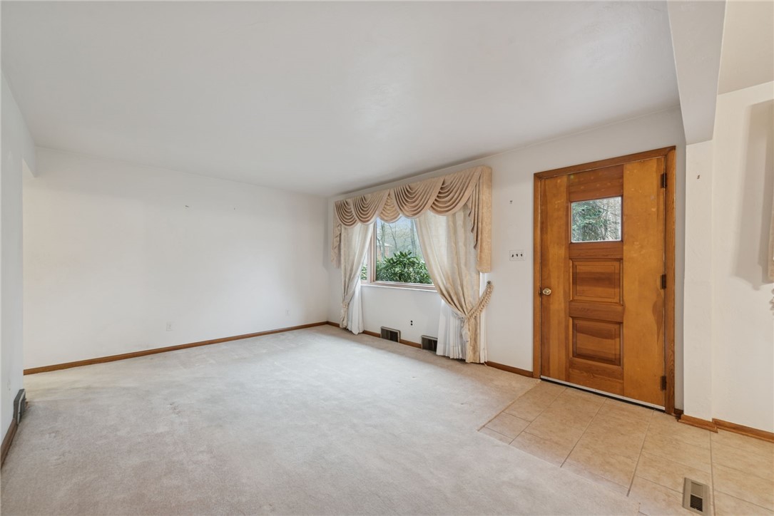 4186 Finleyville Elrama Rd