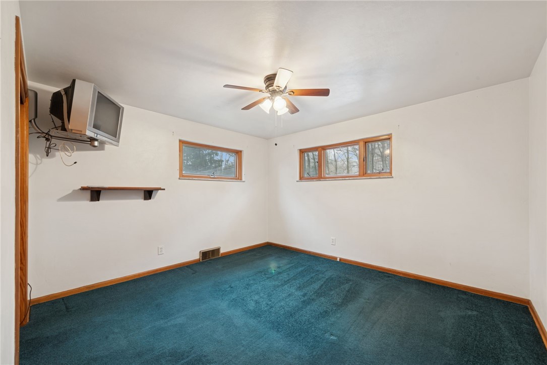 4186 Finleyville Elrama Rd