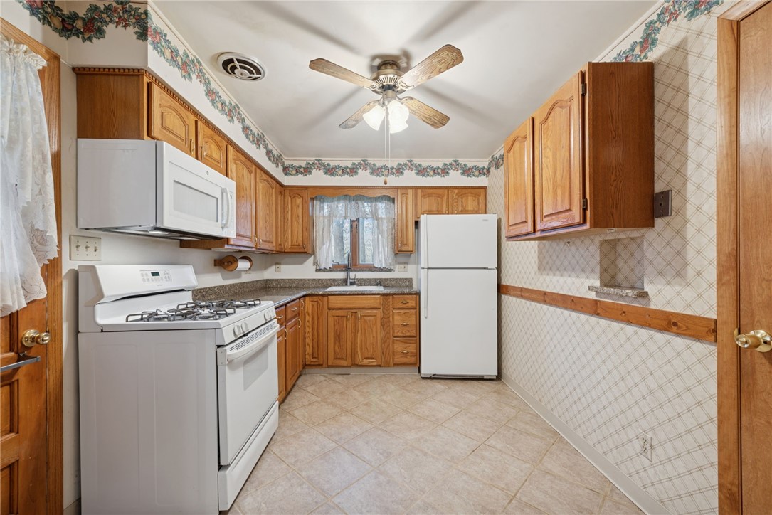 4186 Finleyville Elrama Rd