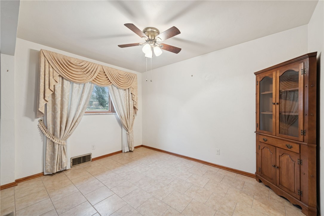 4186 Finleyville Elrama Rd