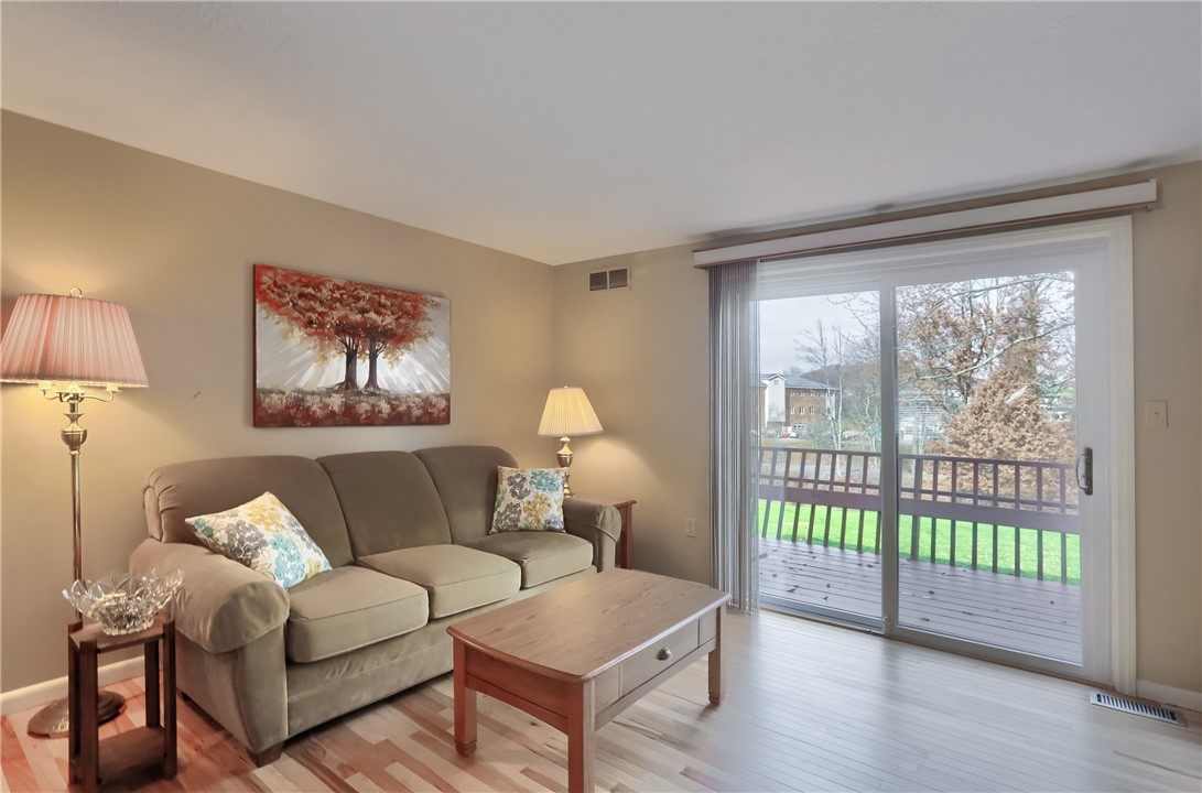 115 Forest Dr