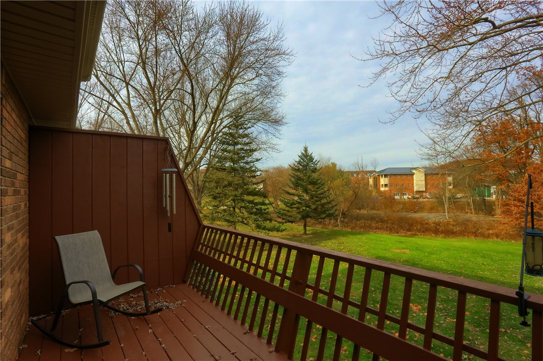 115 Forest Dr