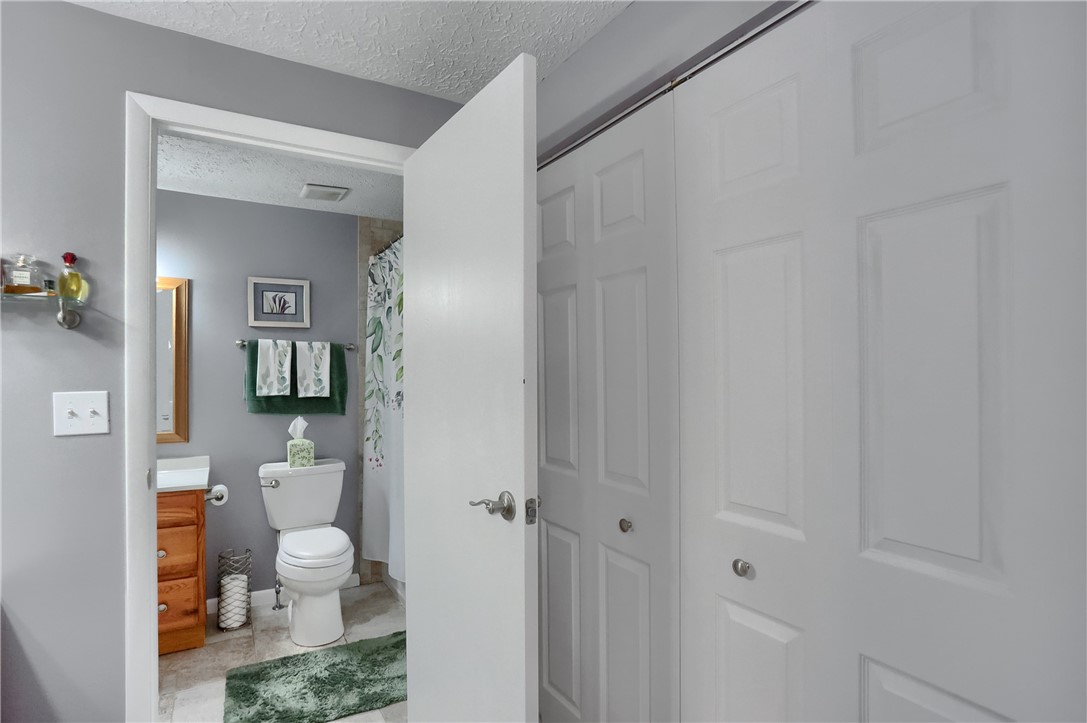 115 Forest Dr