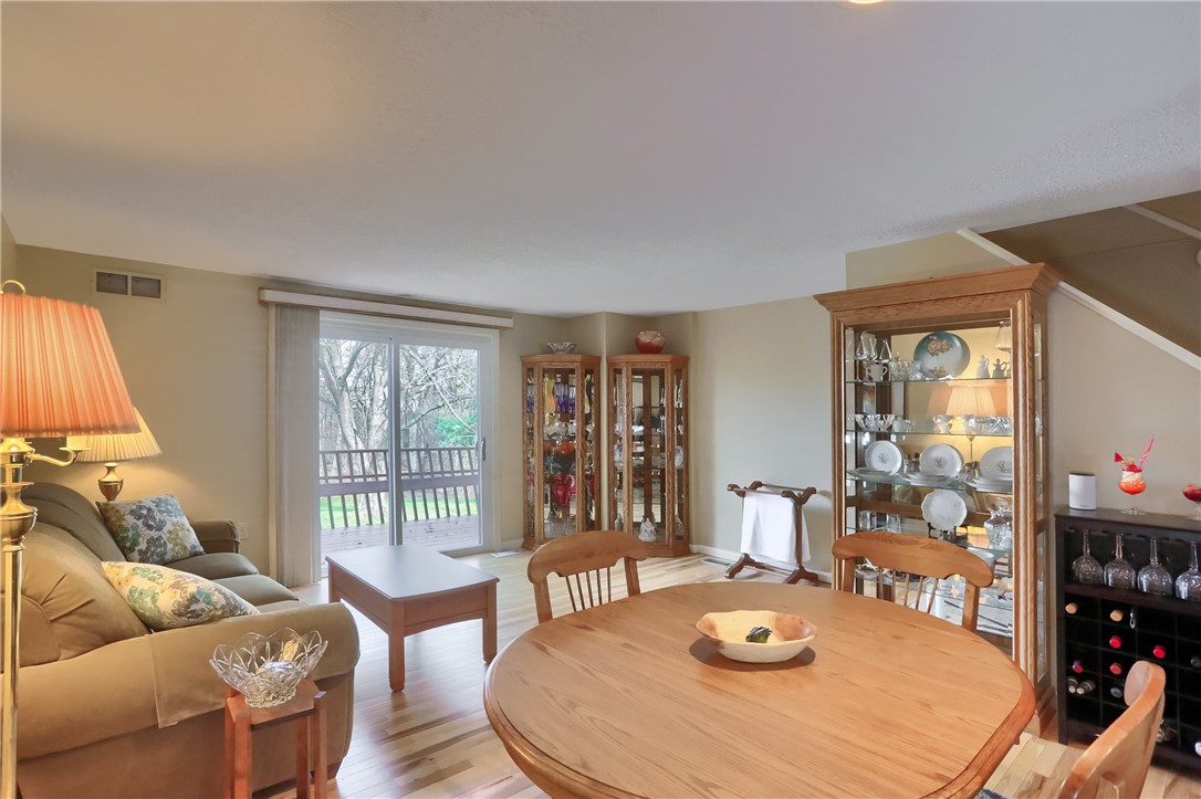 115 Forest Dr