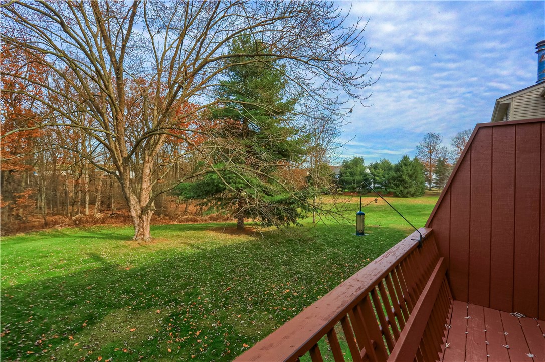 115 Forest Dr