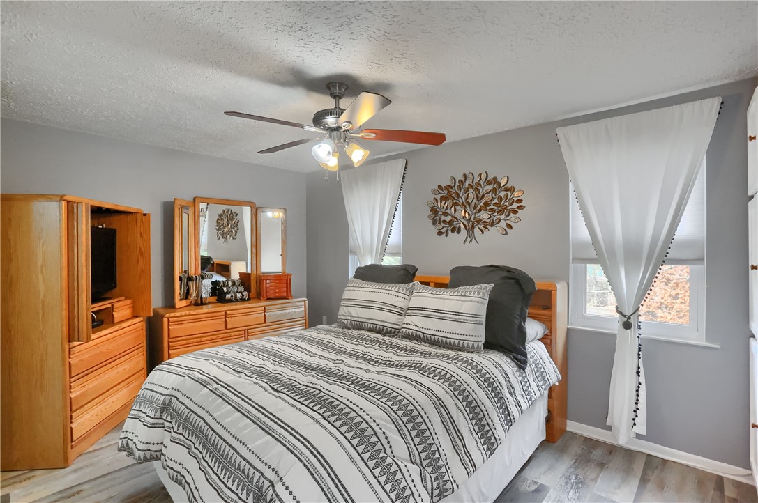 115 Forest Dr