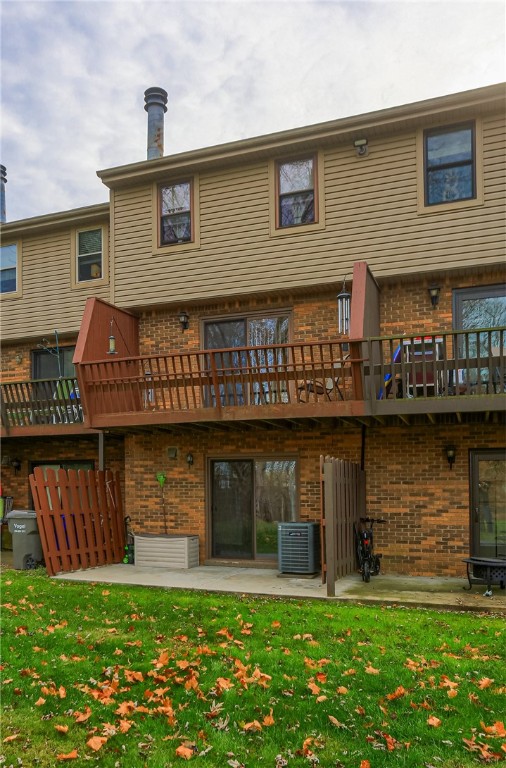 115 Forest Dr