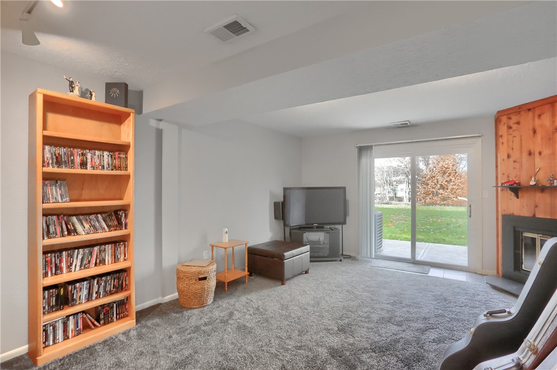115 Forest Dr