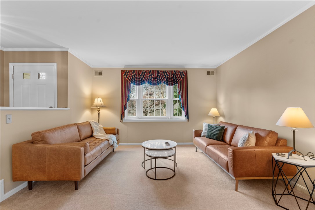 1033 Rutledge Dr