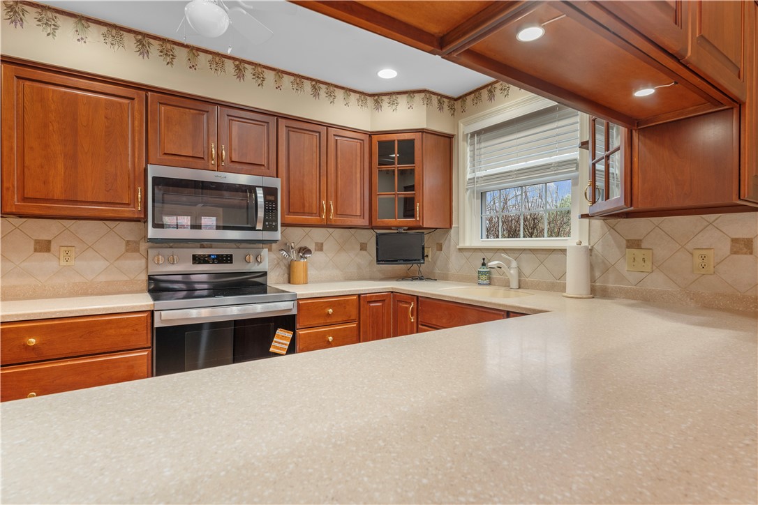 1033 Rutledge Dr