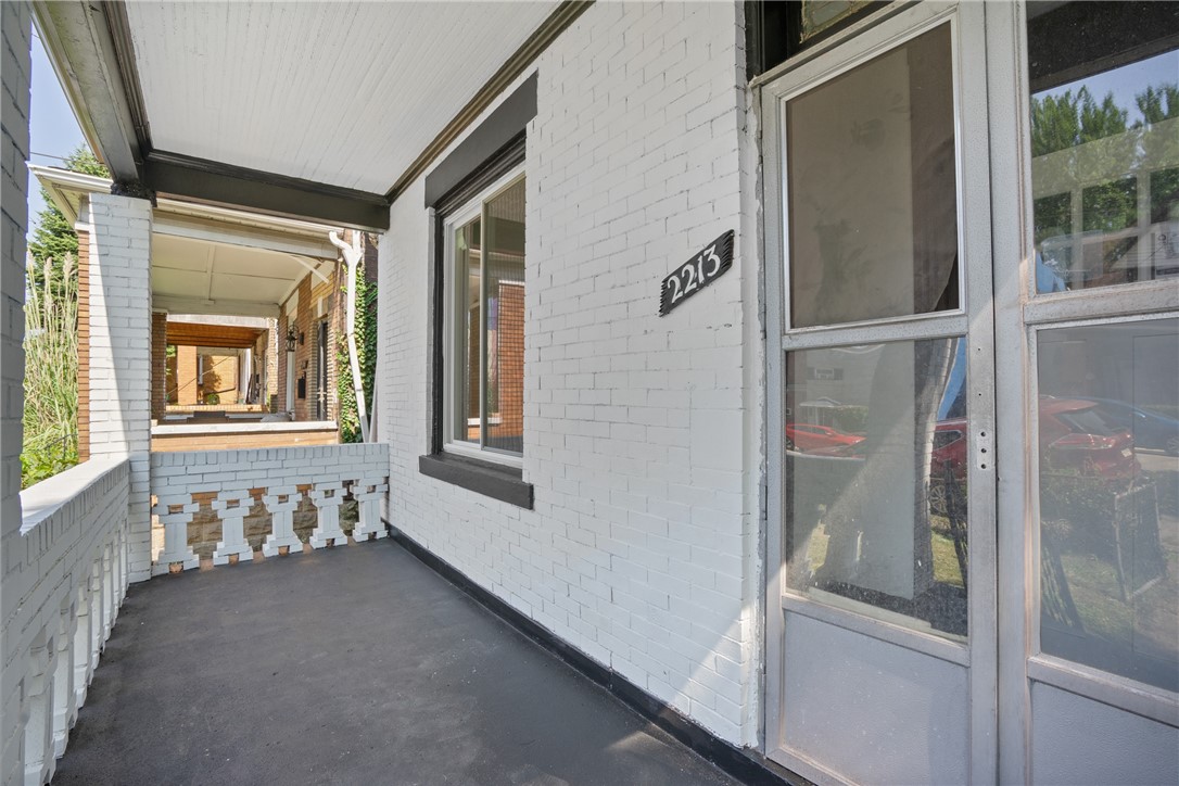2213 Woodstock Ave
