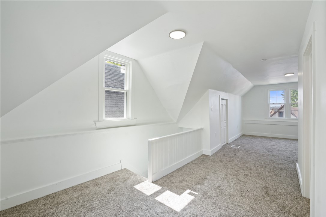 2213 Woodstock Ave