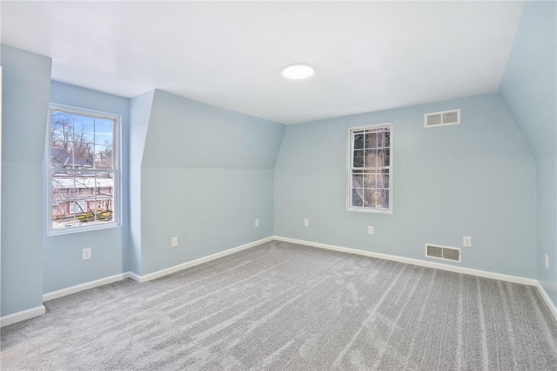 686 Filmore Rd