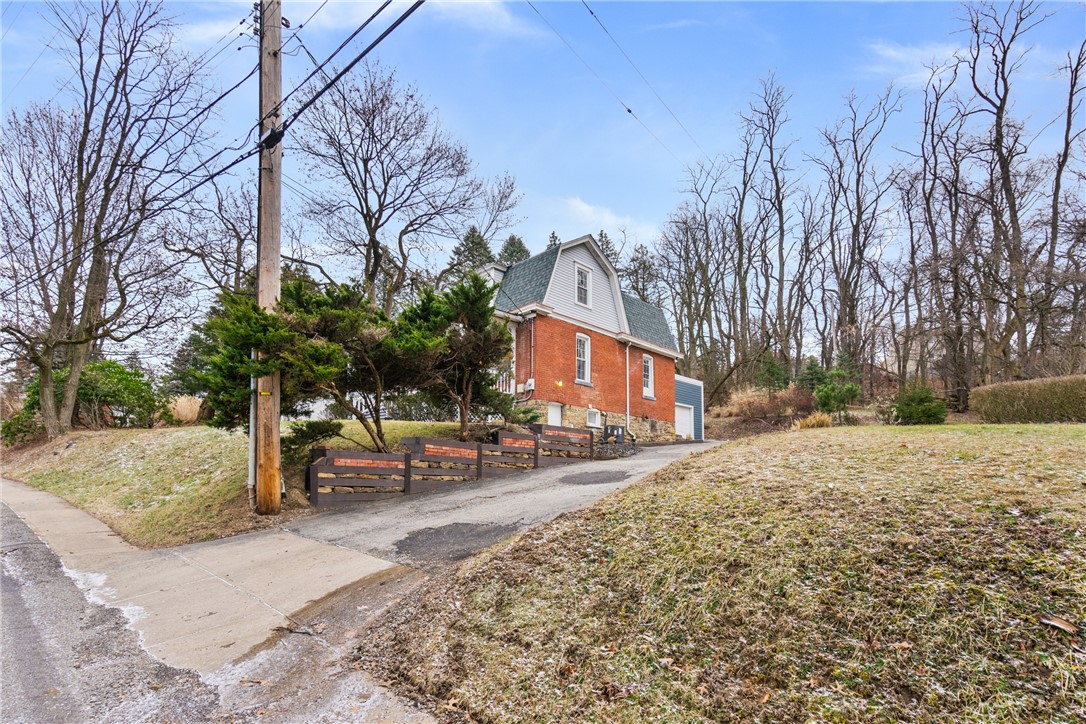 686 Filmore Rd