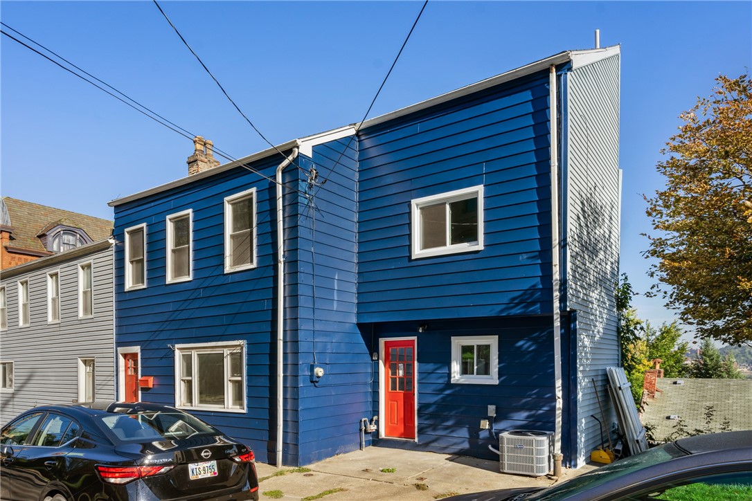 33 Pius St