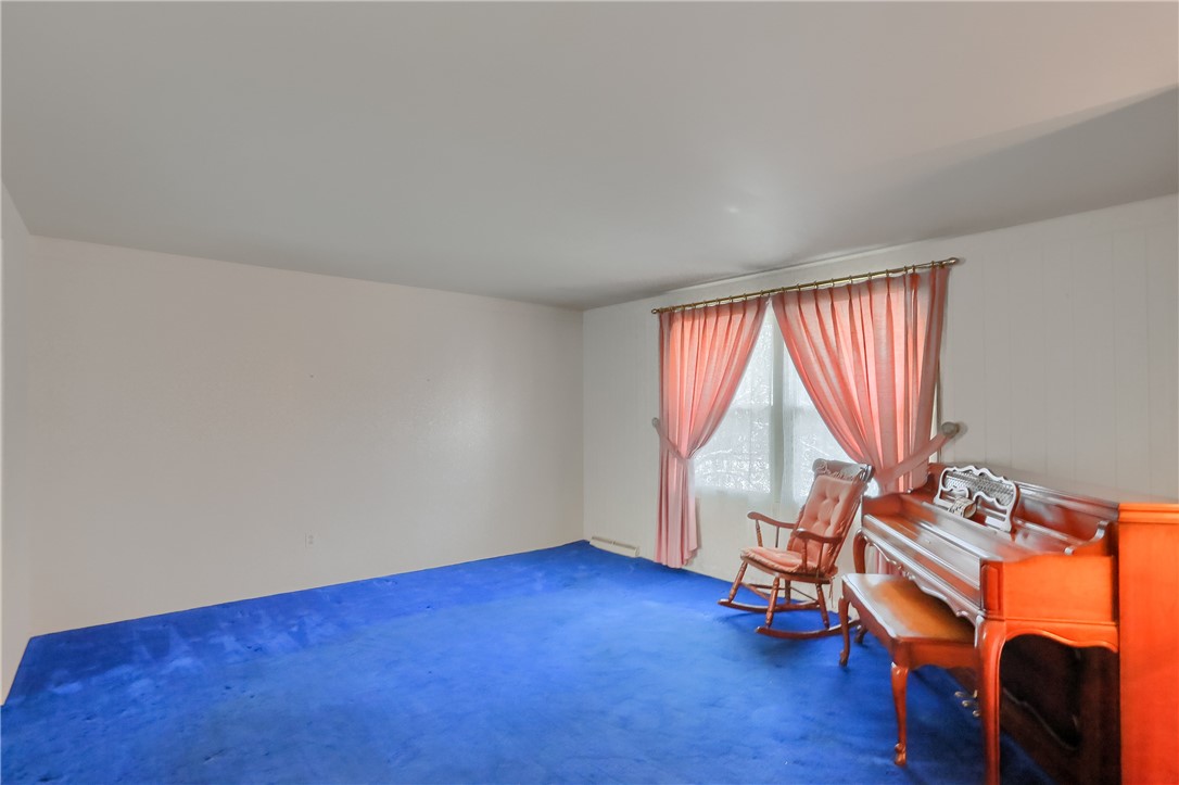 556 Sangree Rd
