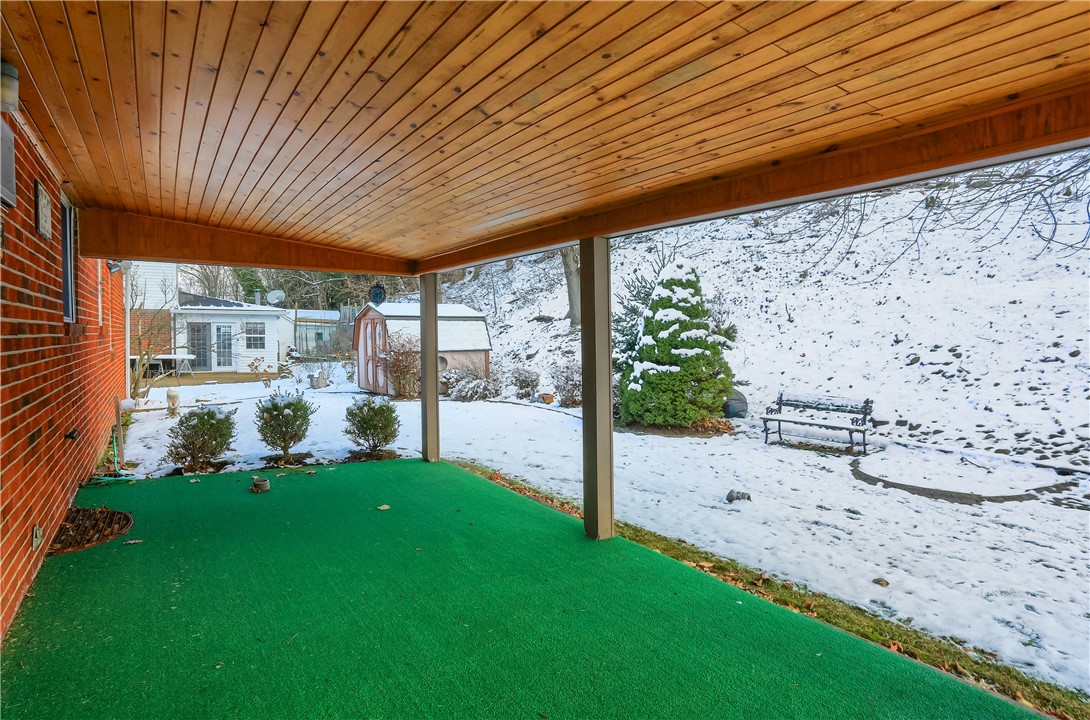 556 Sangree Rd