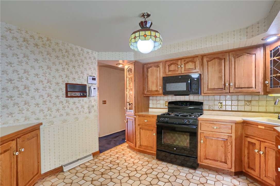 556 Sangree Rd